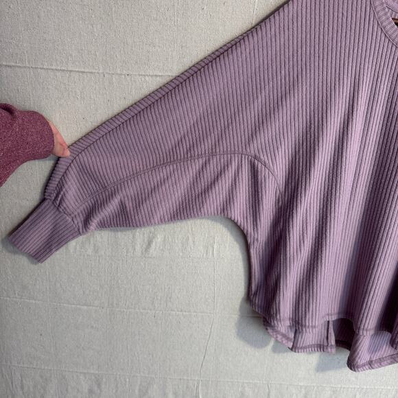 Jane + Delancey Top Size M Light Purple Soft Stretch Knit Long Sleeve Round Neck - Picture 3 of 11